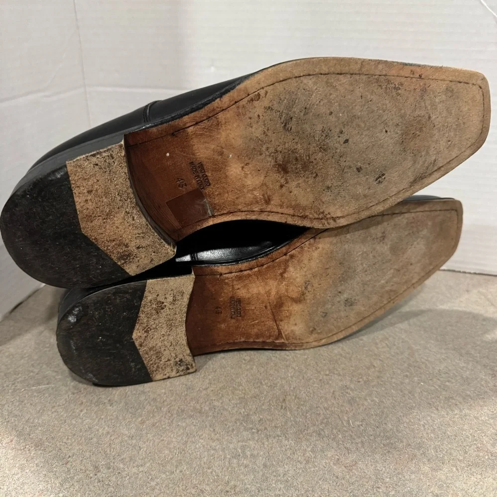 Luca Bossi features leather